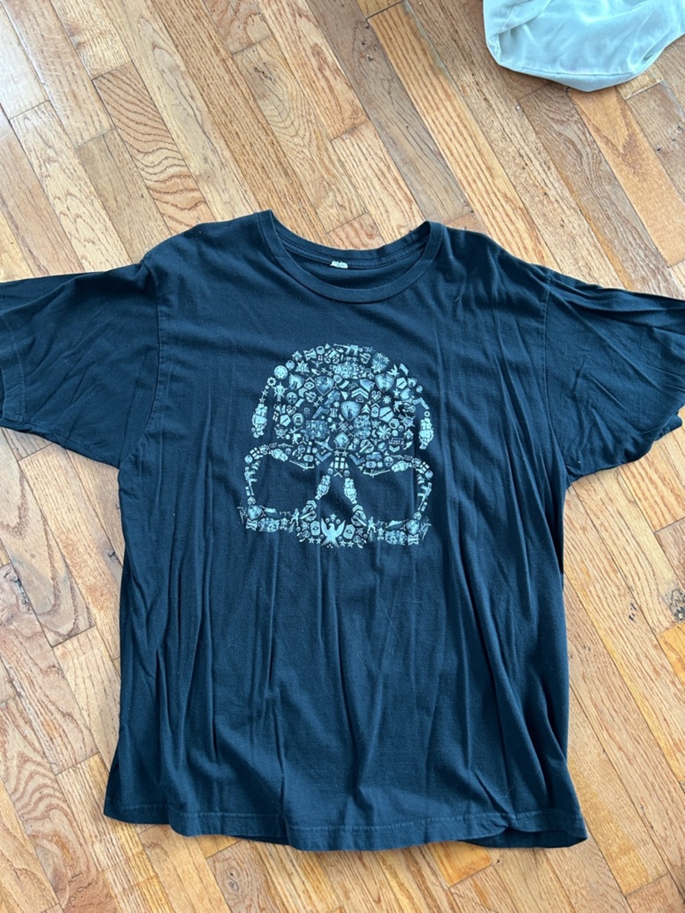 Black Skull Graphic Tee